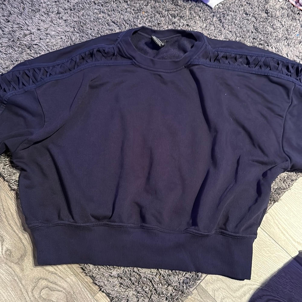 Large Nike sweatshirt